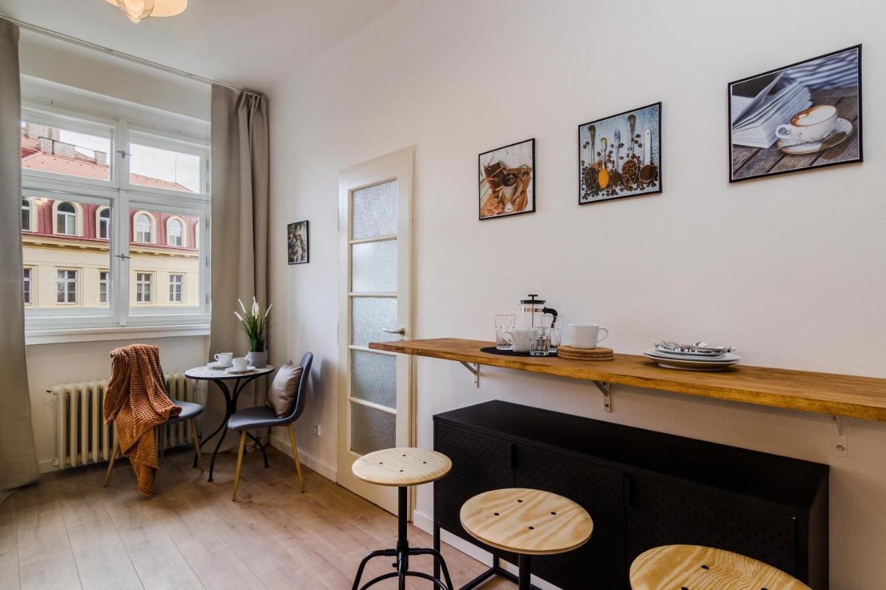 Apt In Prague Charles Bridge 1Km By Michal&Friends Buitenkant foto