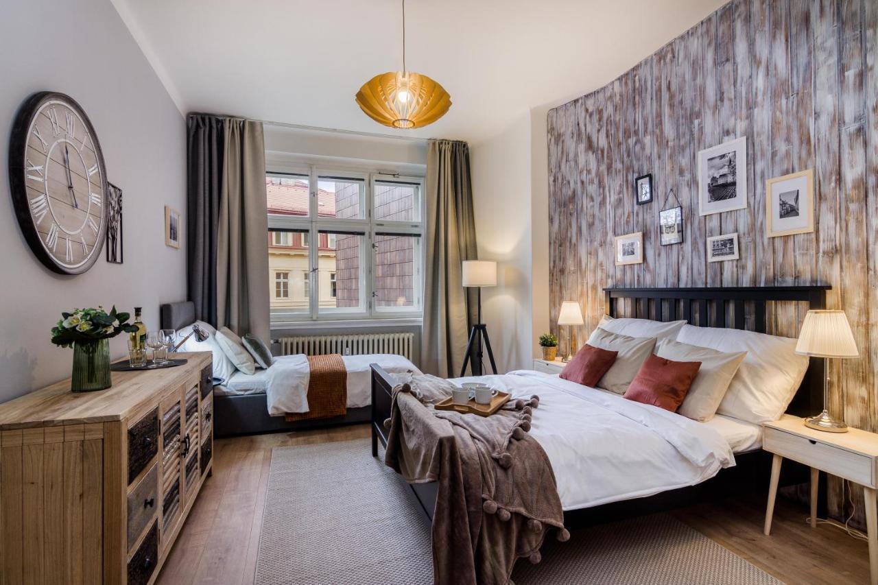 Apt In Prague Charles Bridge 1Km By Michal&Friends Buitenkant foto