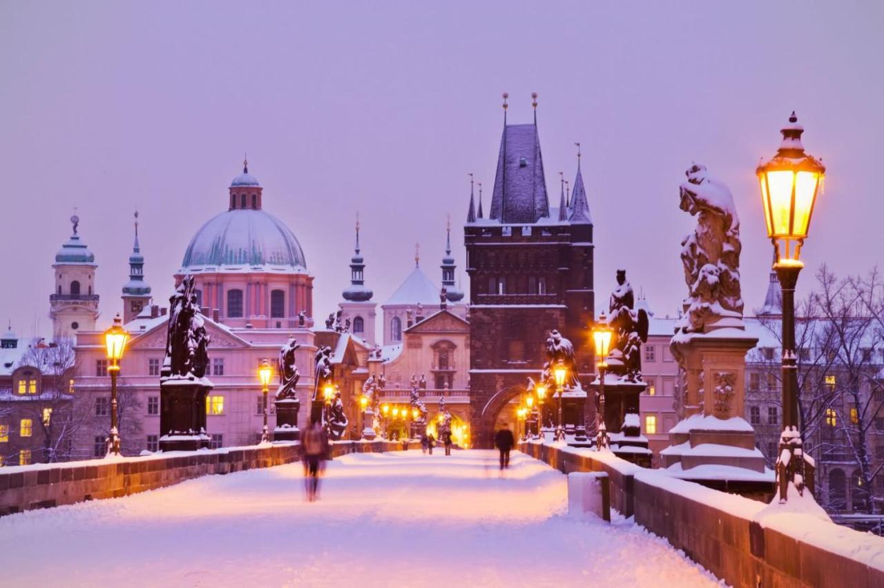 Apt In Prague Charles Bridge 1Km By Michal&Friends Buitenkant foto