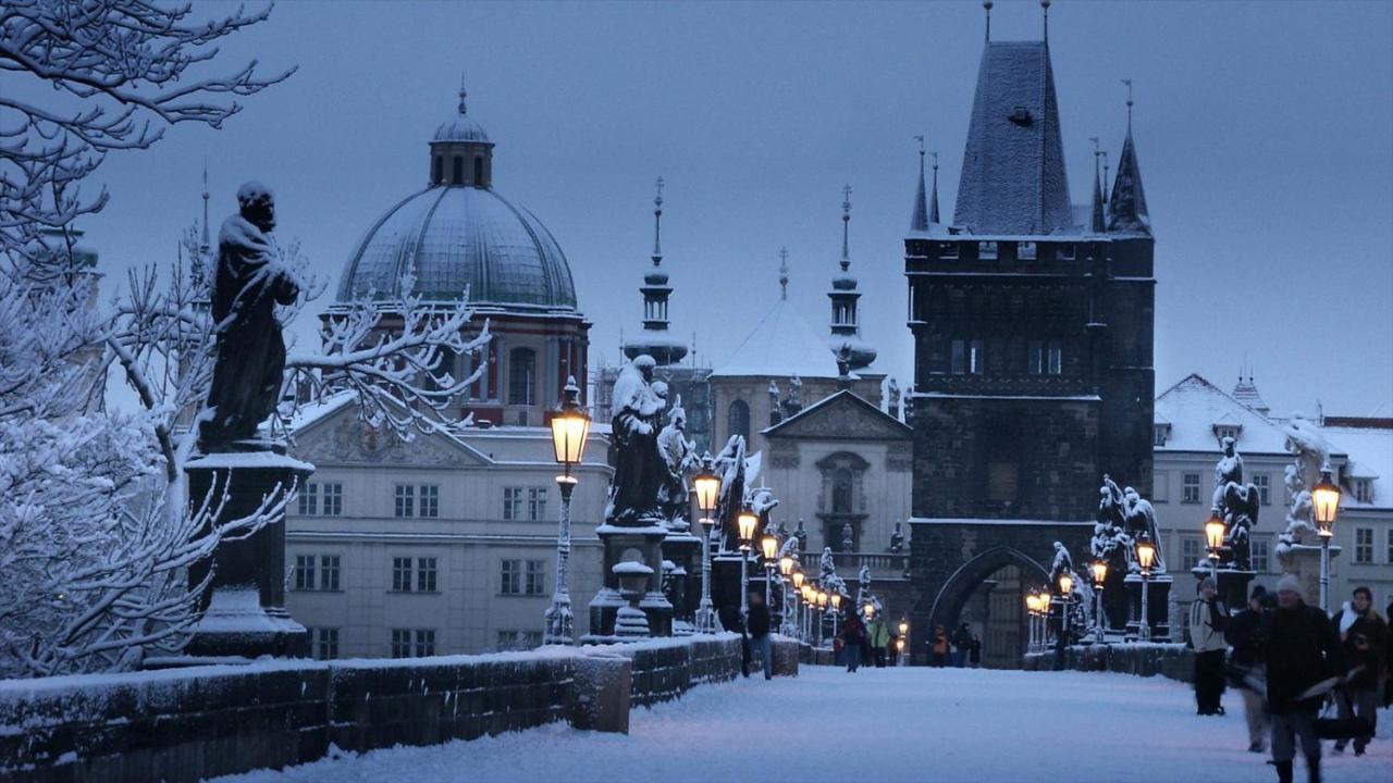 Apt In Prague Charles Bridge 1Km By Michal&Friends Buitenkant foto